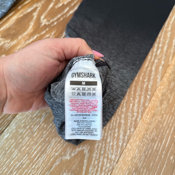 Gymshark Adapt Ombre Seamless Leggings in black and grey - Picture 7 of 7